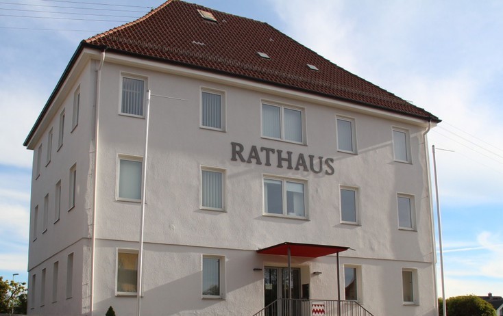 Die Aussenansicht des Rathauses in Geislingen